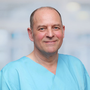 Porträt Dr. med. Armin Gorski, Leitender Oberarzt, Herzchirurgie, Albertinen Herz- und Gefäßzentrum