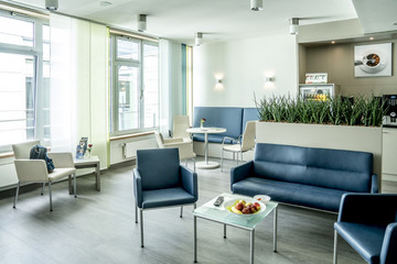 Lounge, Wahlleistungsstation, Albertinen Krankenhaus, Albertinen Herz- und Gefäßzentrum, Standort Hamburg-Schnelsen Lounge, Wahlleistungsstation, Albertinen Krankenhaus, Albertinen Herz- und Gefäßzentrum, Standort Hamburg-Schnelsen