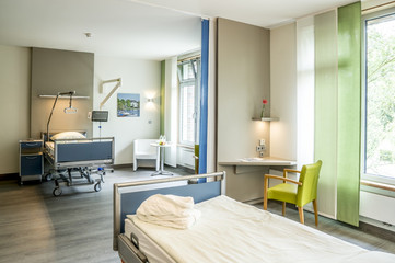 Doppelzimmer, Wahlleistungsstation, Albertinen Krankenhaus, Albertinen Herz- und Gefäßzentrum, Standort Hamburg-Schnelsen Doppelzimmer, Wahlleistungsstation, Albertinen Krankenhaus, Albertinen Herz- und Gefäßzentrum, Standort Hamburg-Schnelsen