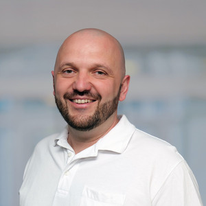 Porträt Dr. med. Vladimir Vulevic, Oberarzt, Herzchirurgie, Albertinen Herz- und Gefäßzentrum